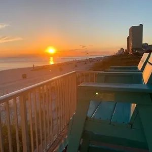  Aparthotel Couples Getaway, Honeymoon Sweet, Perfectly Cozy Front With Kitchen, Pool, Free Parking,check-in At Door United States